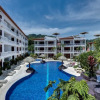 Отель Charming Garden View Apt in Exclusive Community, фото 1