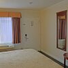 Отель Redondo Inn and Suites, фото 12