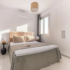 Отель Sanders Cruise - Brand New 1-bdr Apt With Balcony, фото 4