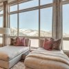 Отель Gorgeous Five Bedroom Penthouse in the Heart of Park City 5 Apartment Hotel by Redawning, фото 18