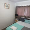 Отель Forbes Grove Budget Private Rooms, фото 3