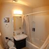 Отель The Sanlyn Furnished Apartments, фото 11