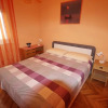 Отель Family ground floor apartment Puntamika, фото 5