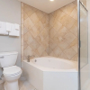 Отель Phoenix On The Bay 1411 3 Bedroom Condo, фото 10