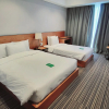 Отель Tour Incheon Airport Hotel & Suites, фото 3