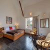 Отель SaffronStays Valleys Edge, Panchgani, фото 23