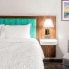 Отель Hampton Inn & Suites Portland Tigard, фото 5
