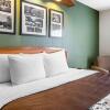 Отель Sleep Inn and Suites, фото 21