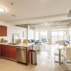 Отель Hang Ten- Large Townhome, lux amenities, parking, фото 13