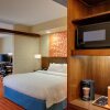 Отель Fairfield Inn and Suites by Marriott Detroit Canton, фото 3