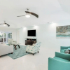 Отель Fieldstone Dr Home, фото 11