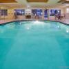 Отель Country Inn & Suites by Radisson, St. Cloud West, MN, фото 10