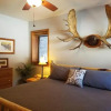 Отель Two Bears Inn Bed & Breakfast, фото 2