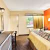 Отель Super 8 by Wyndham Kissimmee/Maingate/Orlando Area, фото 5
