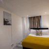Отель Remarkable 3-bed Apartment in London, фото 5