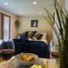 Отель Tiny Home - 1 Bed Luxury Apt, фото 10