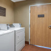 Отель Comfort Suites North, фото 38