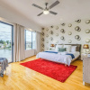 Отель StayAU 6BR Deluxe Lakeview Point Cook, фото 3