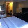 Отель Express Suites Riverport Inn & Suites, фото 21