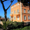 Отель Elegant Holiday Home With Terrace, Parking, Fenced Garden, фото 1