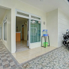Отель OYO 90804 Oma Uti Homestay Syariah, фото 13