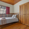 Отель StayAU Conifer Cottage Lakeside Haven, фото 3