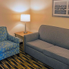 Отель Quality Suites Lake Wright - Norfolk Airport, фото 6
