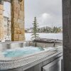 Отель Blackstone Skiers Sanctuary With Private Hot Tub! 2 Bedroom Condo by RedAwning, фото 14