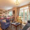 Отель Elegant 2 Bed Flat with garden, close to Battersea Park, фото 3