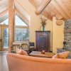 Отель Hilltop Hideaway - Expansive Views From This Private Estate, Hot Tub, Pool Table, фото 14