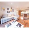 Отель Elegant, Modern Flat in Central London, For 4, фото 5