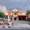 Отель RedDoorz Plus @ Jalan FL Lumban Tobing Sibolga, фото 1