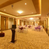Отель Emerald Clarks Inn Suite, фото 11