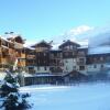 Отель Rustic apartment on the slopes in cozy Val Cenis в Ланслебург-Мон-Сенях