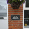 Отель Secret Cottage, Wivenhoe - Charming, Cosy, Convenient & Quiet, 2 x Double Bed Period Cottage PLUS Pa, фото 8