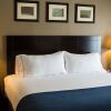 Отель Holiday Inn Express & Suites Milford в Милфорде