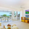 Отель Azura Ocean View Holiday Apartment, фото 1