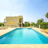 Отель Fantastic Family Private Pool Villa, Free Ac and Wifi, фото 14