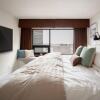 Отель Luxury Downtown One Bedroom Suite, фото 11