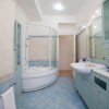 Отель Large Flat With Garden and car Parking, фото 10