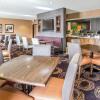 Отель Comfort Inn & Suites Market - Airport, фото 22