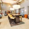 Отель Hampton Inn & Suites Mansfield, фото 9