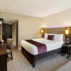 Отель Premier Inn London Tolworth в Лондоне