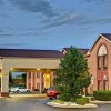 Отель Days Inn Suites Louisville Airport Sw в Льюисвилле