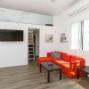 Отель Modern Loft Rooftop Deck Venice Beach Studio Bedroom Apts by RedAwning, фото 12