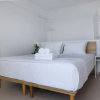 Отель Sea Breeze Hotel, фото 1