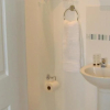 Отель Breakers Guest House, фото 8