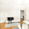 Отель Sanders Leaves - Charming 3-bdr Apt With City View, фото 18