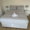 Отель Immaculate 4-bed House in Enfield Near Enfield loc, фото 12