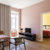 Отель Downtown Square Deluxe Apartment Rentexperience, фото 5